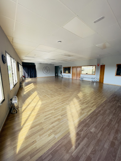 Escuela de baile Andanzas: Pasión y ritmo en movimiento ¡Siente el ritmo en ABE