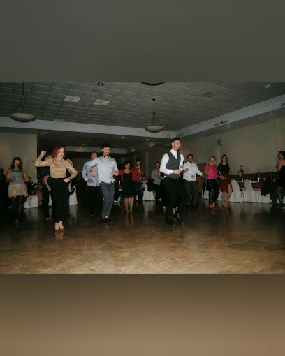 Escuela de baile Andanzas: Pasión y ritmo en movimiento ¡Siente la pasión por el baile en AJSON Alzira!