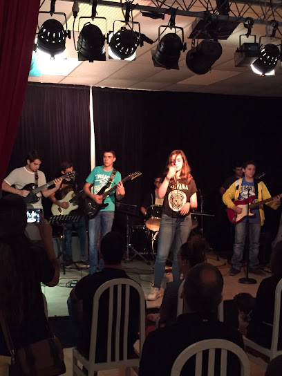 ¡Aprende a bailar en AMAE Los Cristianos!