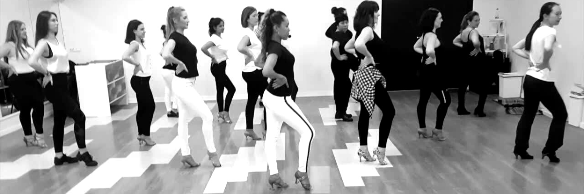 Academia Baila Y Punto: Pasión por el baile