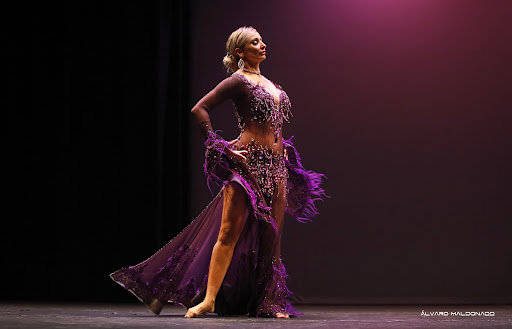 ¡Descubre el ritmo en Aloha Dance School Palma!