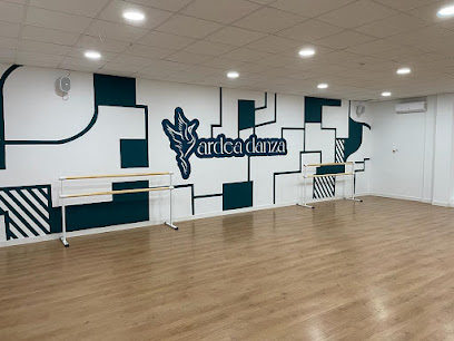 Escuela de baile Andanzas: Pasión y ritmo en movimiento ¡Aprende a bailar en Ardea Danza