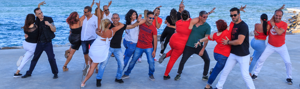 Escuela de baile Baila con Sara: ¡Aprende a bailar con pasión!