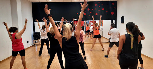 Escuela de baile Andanzas: Pasión y ritmo en movimiento ¡BailaMáster Madrid: Tu Academia de Baile Favorita!