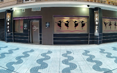 Escuela de baile Andanzas: Pasión y ritmo en movimiento ¡Siente la pasión por el baile en Carmen Danza