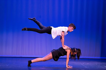 Escuela de baile Andanzas: Pasión y ritmo en movimiento ¡Descubre el ritmo en Soul Empire
