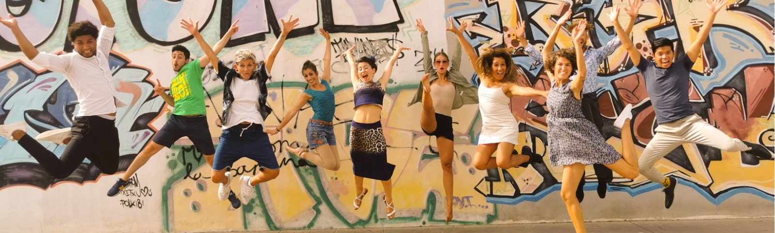 Escuela de baile Contratiempo: Pasión y ritmo en movimiento