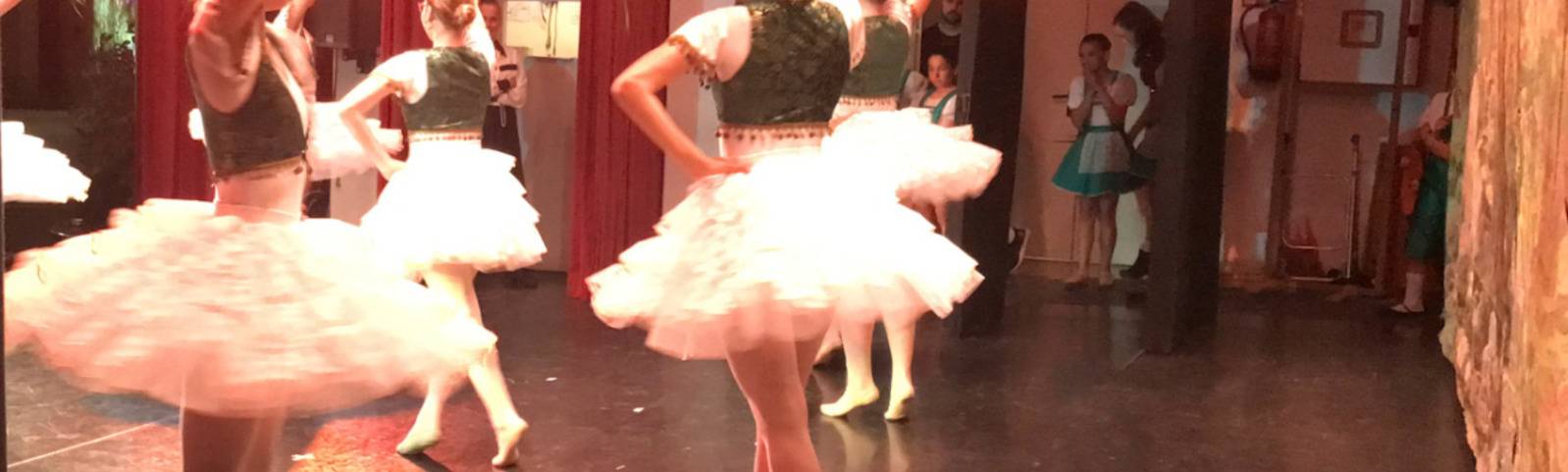 Escuela de baile Cristina Colomé: pasión y movimiento