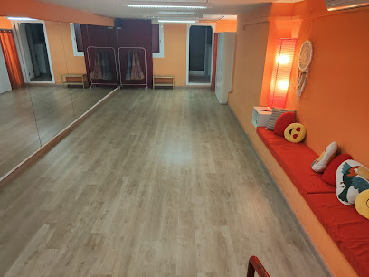 Aprende a bailar en Dancetribalia