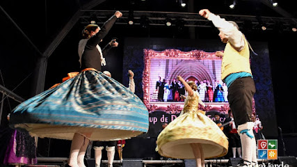 Escuela de baile Andanzas: Pasión y ritmo en movimiento ¡Aprende a bailar en El Forcat