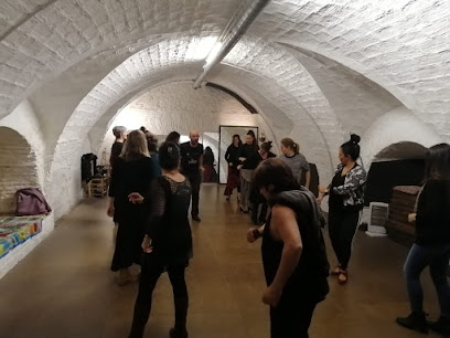 Escuela de baile Andanzas: Pasión y ritmo en movimiento ¡Baila con pasión en El Taller De Chúa!