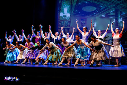 Escuela de baile Andanzas: Pasión y ritmo en movimiento ¡Siente el ritmo en la Academia de Baile Florida en Alicante!