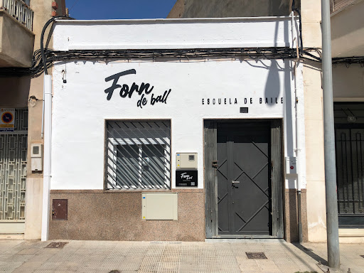 ¡Aprende a bailar en Villareal con Forn de Ball!