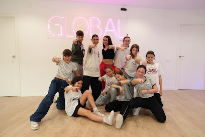 Escuela de baile Andanzas: Pasión y ritmo en movimiento ¡Siente el ritmo en GLOBAL MOVEMENT