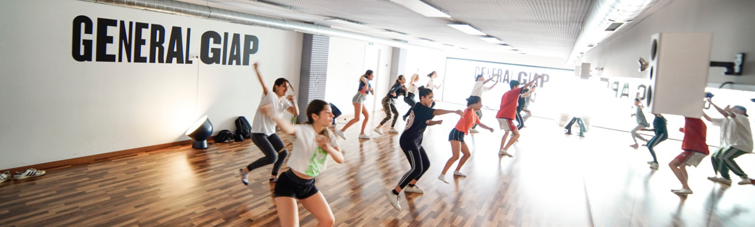 Escuela de baile General Giap: pasión y movimiento