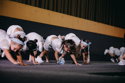 ¡Siente el ritmo en Home of Dance JM