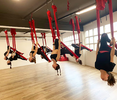 ¡Aprende a bailar con estilo en Hoop! Sant Cugat!