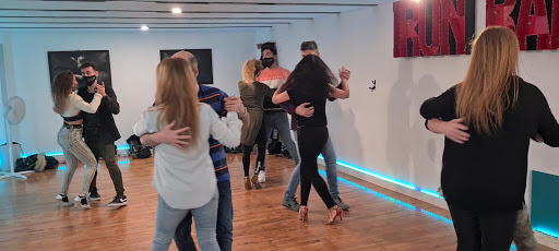 ¡Academia de Baile Irun pone a bailar a Irún!