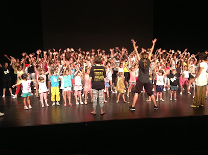 ¡Siente el ritmo en la Academia Judit Font de Barcelona!