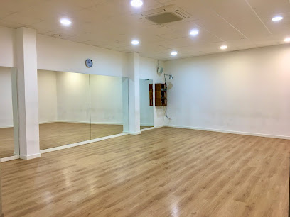 ¡Baila con pasión en La Nau Oliva Figueres!