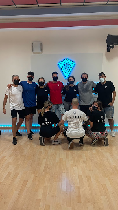 Escuela de baile La Tribu Dance & Events: Pasión y movimiento