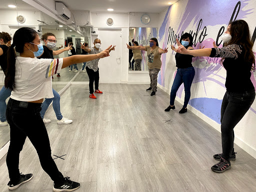 ¡Aprende a bailar con estilo en Barcelona con Marcando el Paso!