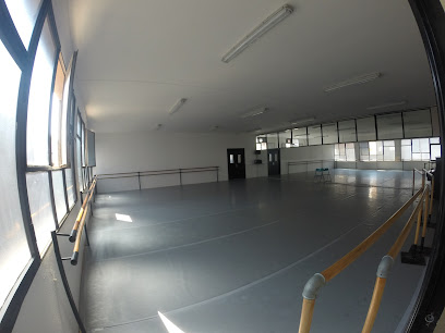 Descubre el ritmo en la Academia Marta Bustamante