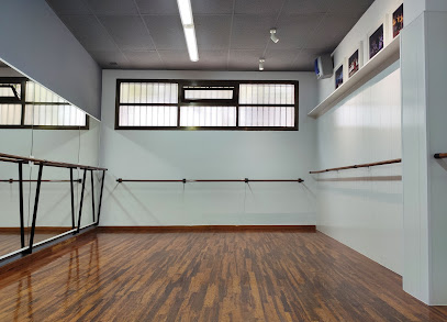 Aprende a bailar en Sant Feliu con Marta Cid