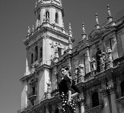 ¡Siente el ritmo en la Academia de Baile Nerea García en Jaén!