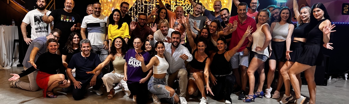 Escuela de baile No Solo Salsa Dance: Ritmo y pasión