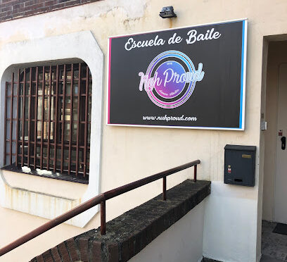 Escuela de baile Andanzas: Pasión y ritmo en movimiento ¡Aprende a bailar con estilo en NuhProud