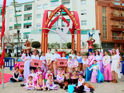 Escuela de baile Andanzas: Pasión y ritmo en movimiento ¡Aprende a bailar con estilo en Marbella con Paquita Jesús!