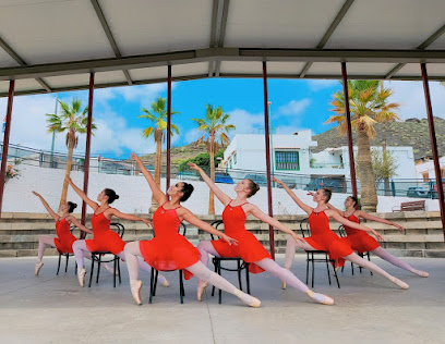¡Deslumbra en la pista con Ritmania Fame Academy!