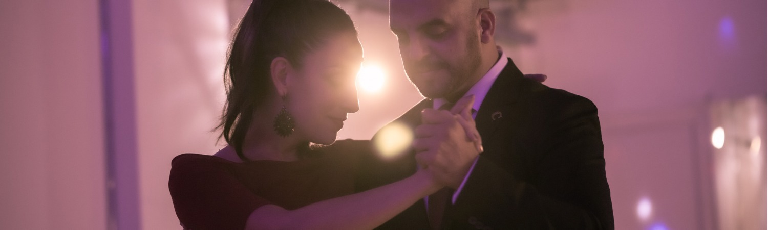 Escuela de baile SALA URGEL: Ritmo y pasión