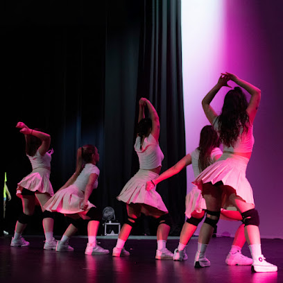 Escuela de baile Andanzas: Pasión y ritmo en movimiento ¡Siente el ritmo en Academia Tempo