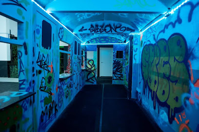 Escuela de baile Andanzas: Pasión y ritmo en movimiento The Space Dance Studios: Tu academia de baile en Málaga