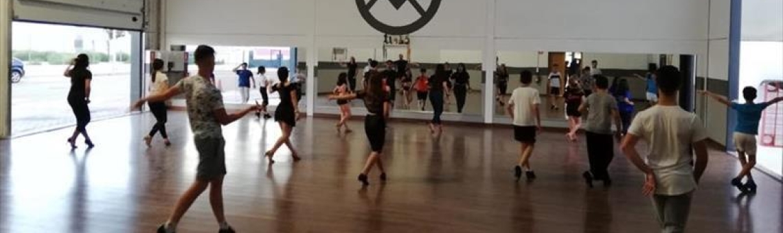 Escuela de baile Víctor Amaya: pasión en movimiento