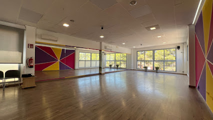 ¡Wen Dance Studio: la academia de baile que te sorprenderá en Torrevieja!