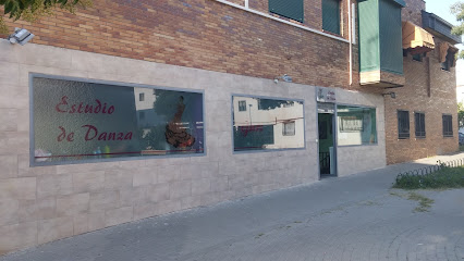 ¡Siente la pasión por el baile en Villanueva del Pardillo con Academia Yuri!