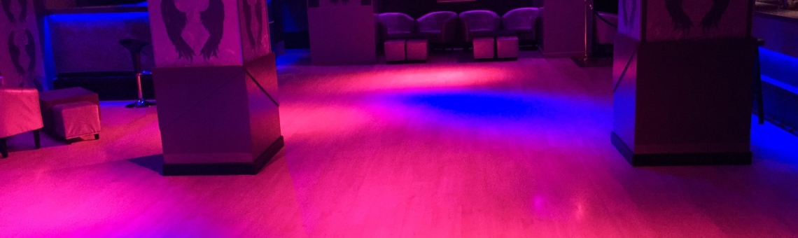 El Palladium Café en Salamanca es una sala de baile emblemática donde se disfruta de la mejor música latina para bailar salsa y bachata.