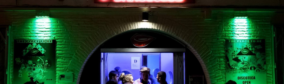 Passion Music Lounge en Orihuela Costa es una sala de baile que ofrece ambiente latino y clases de salsa y bachata.