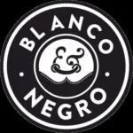 Logotipo de Blanco y Negro Studio