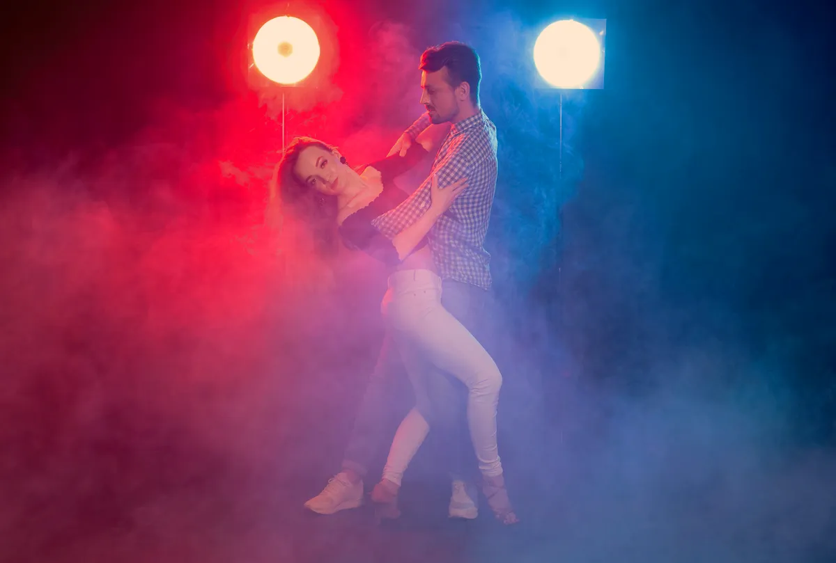 Imagen de Portada de Las 4 Mejores salas donde bailar Salsa y Bachata en A Coruña