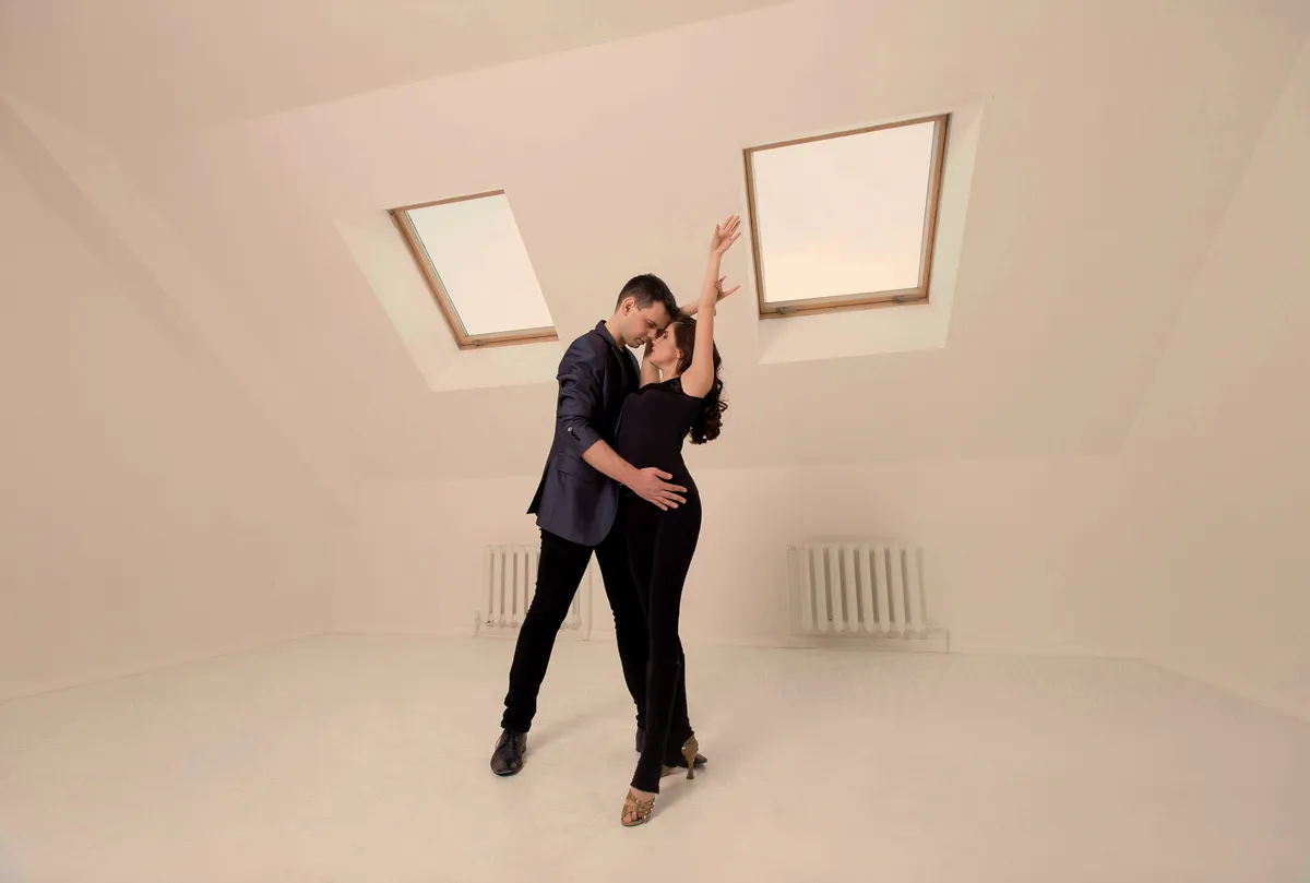 Imagen de Portada de Las 3 Mejores Clases de Salsa y Bachata en Castro-Urdiales