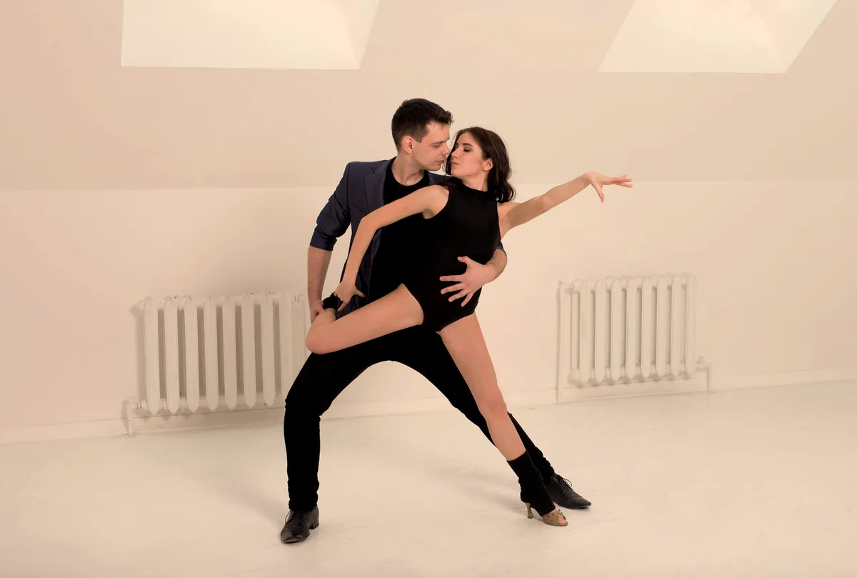 Imagen de Portada de Las 4 Mejores Clases de Salsa y Bachata en Jávea