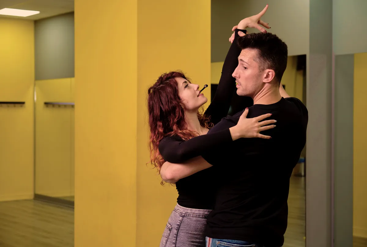 Imagen de Portada de Las 4 Mejores Clases de Salsa y Bachata en Tortosa