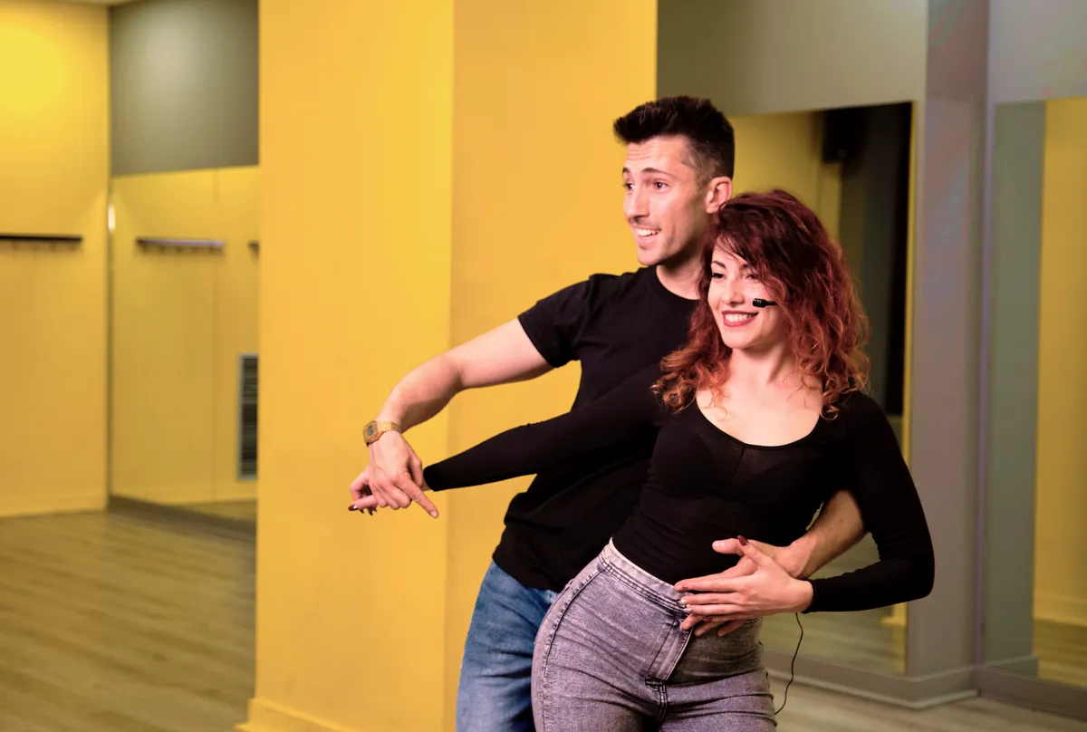 Imagen de Portada de Las 5 Mejores Clases de Salsa y Bachata en Igualada