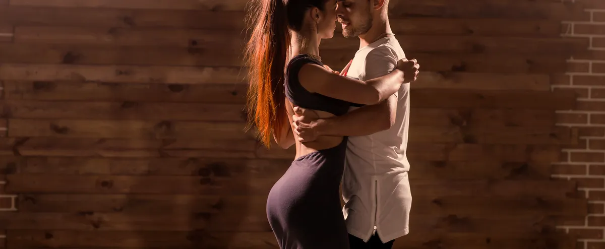 Imagen de Portada de Las 100+ Mejores Clases de Salsa y Bachata en Valencia